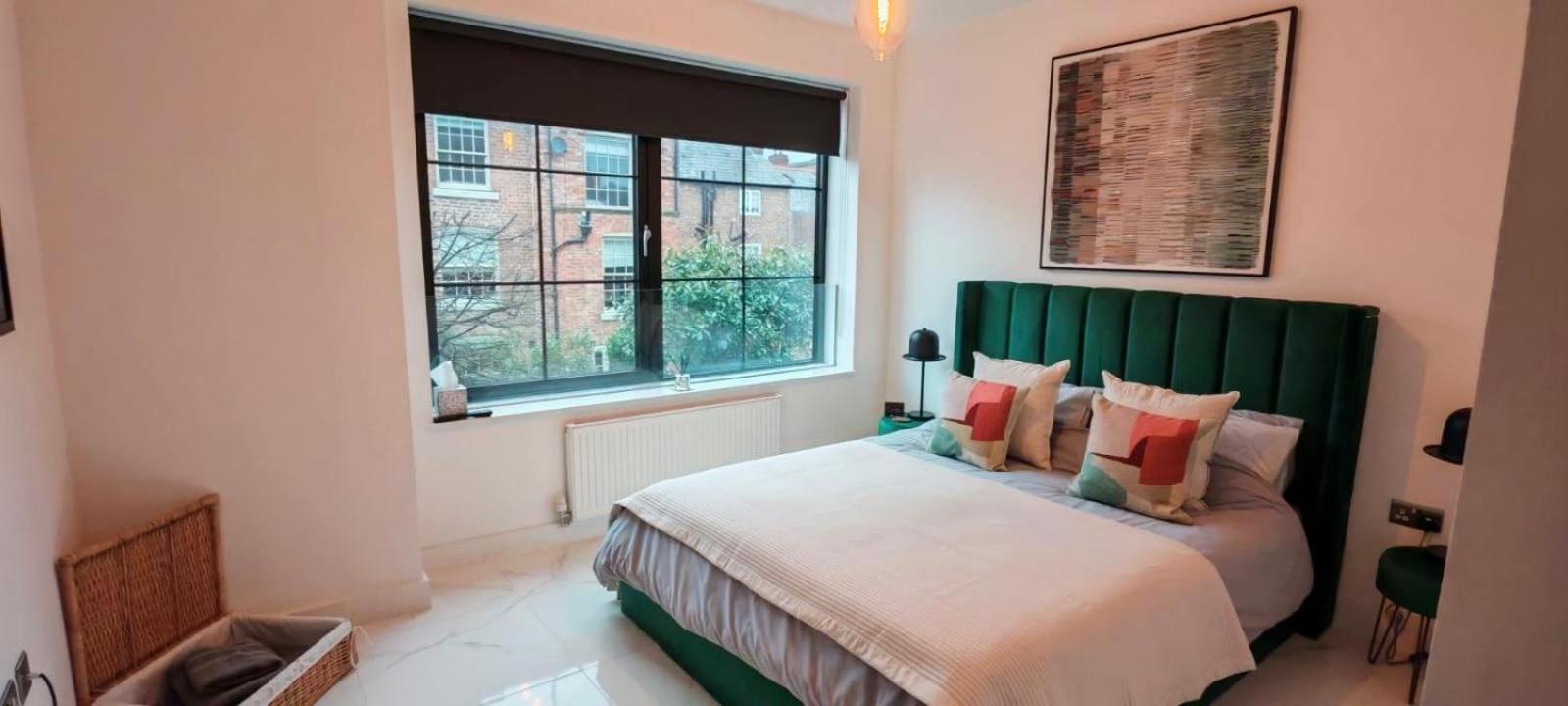 Luxury Apartment: City Centre, Stylish, Modern Chester Eksteriør billede